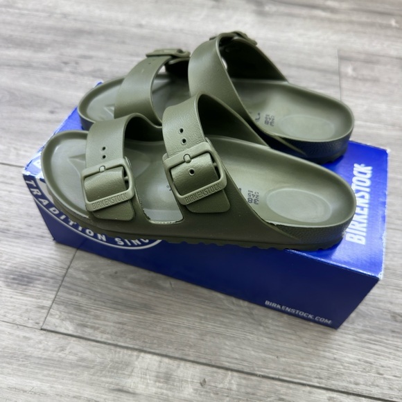 BIRKENSTOCK ARIZONA ESSENTIALS EVA. COLOR KHAKI. BRAND NEW WITH BOX - Picture 4 of 5